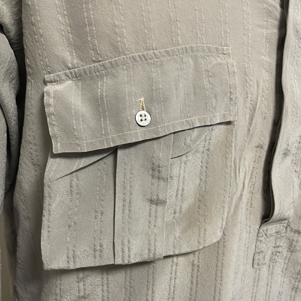 Vintage GUCCI versatile shirt with current trends. Dbl chest pocket. Loose fit. - Picture 5 of 14